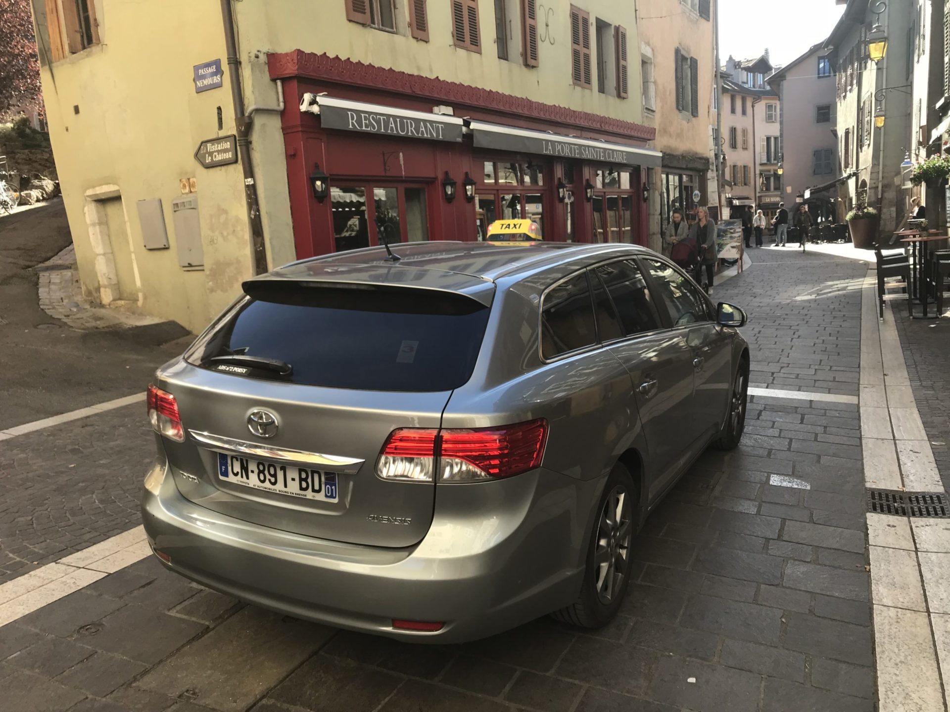 Photo des voitures de l'entreprise flèche évasion