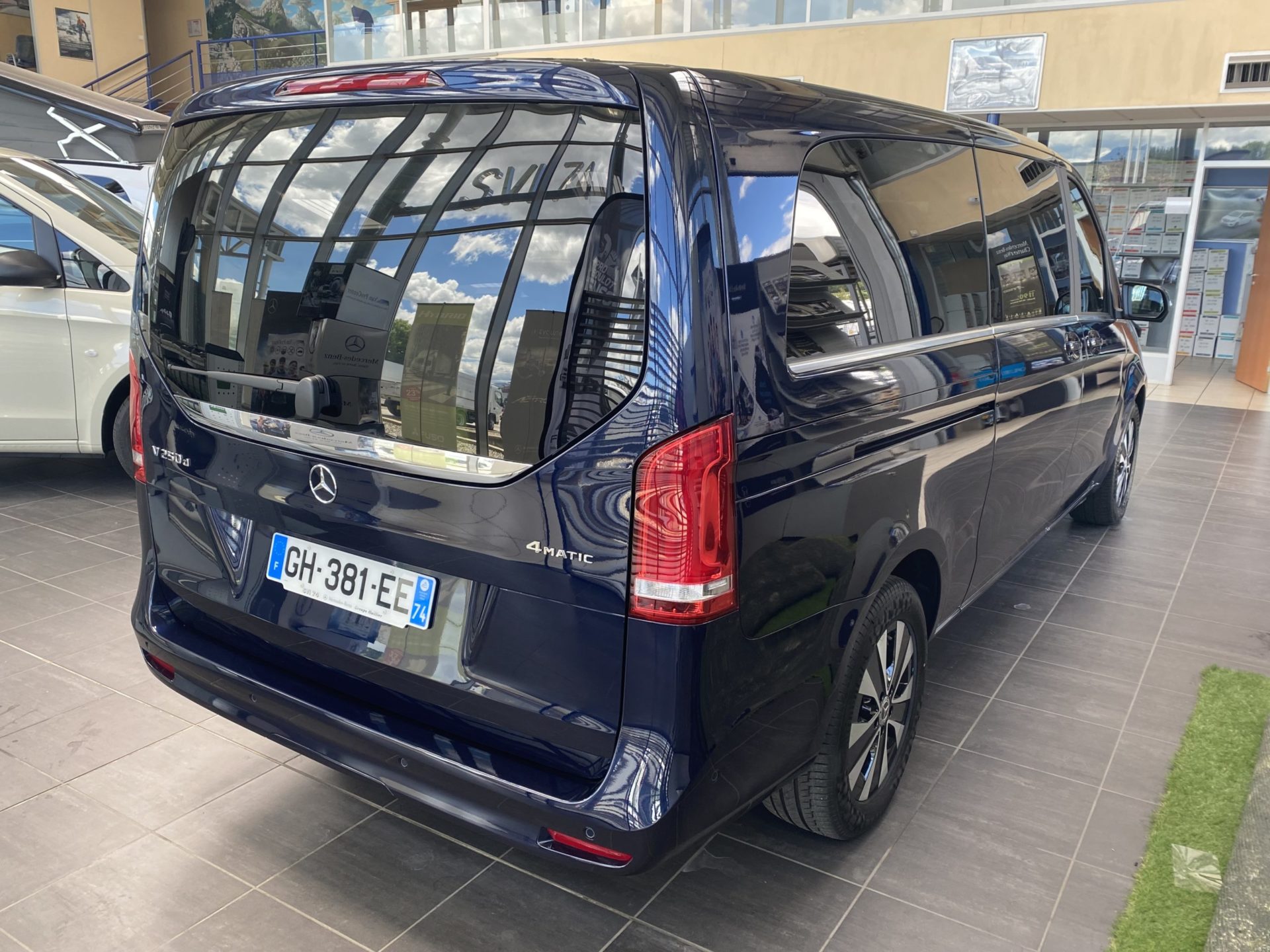 photo d'un véhicule de taxi flèche evasion