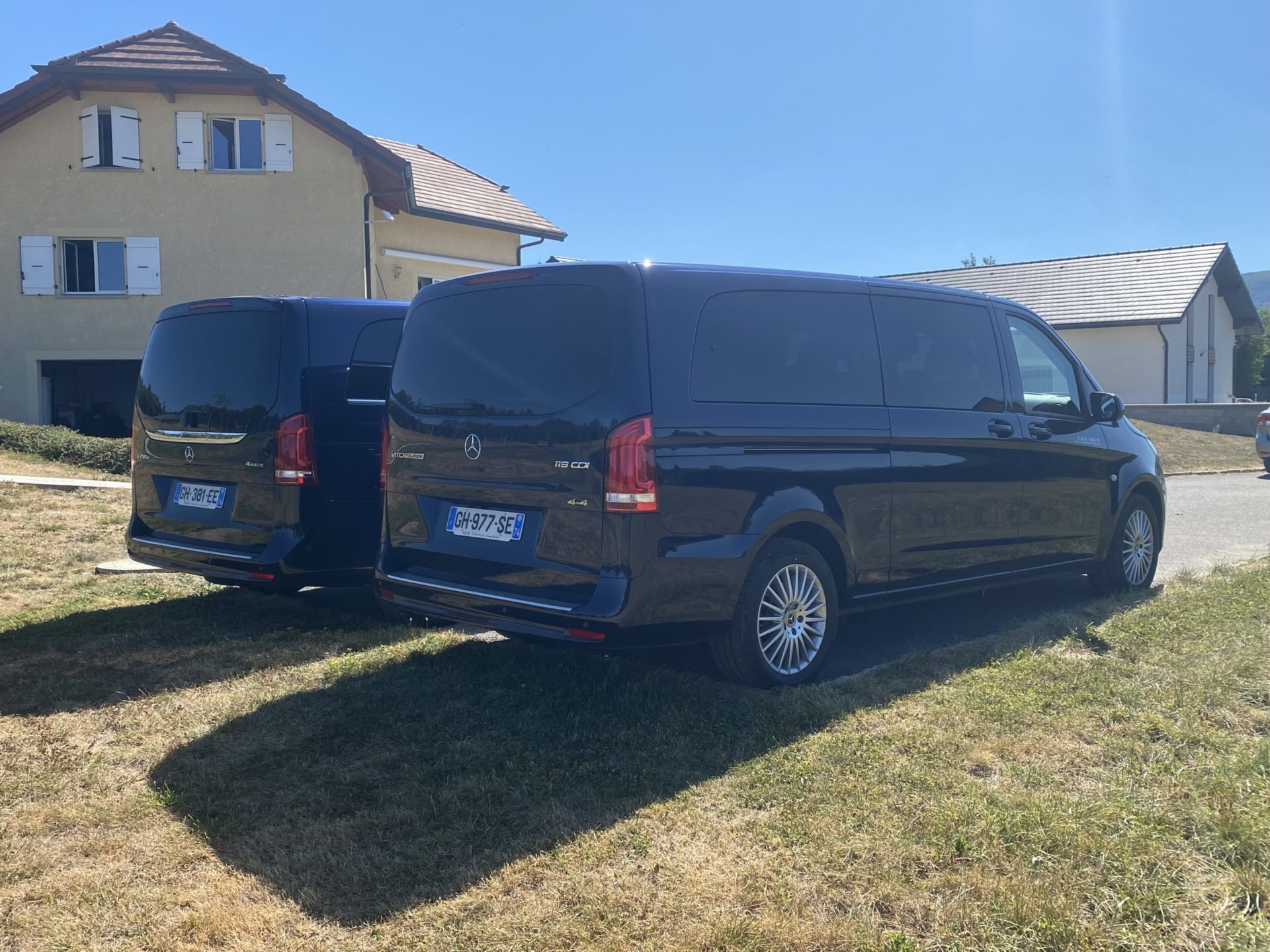 photo d'un véhicule de taxi flèche evasion